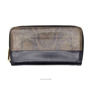 🔴 Celine Multifunction Zip Wallet - Black/Python